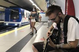 Andrés martin en metro de madrid